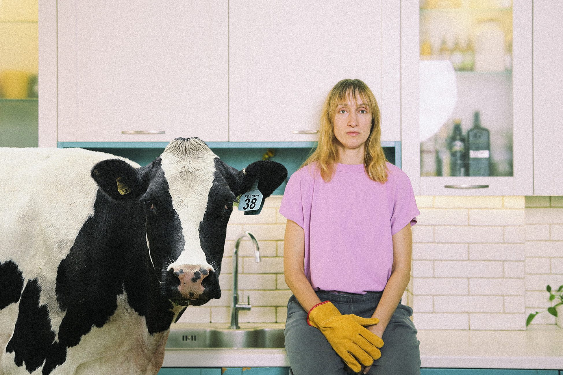 Cow | Deer: Η νέα διεθνής συμπαραγωγή του Εθνικού Θεάτρου με το Royal Court Theatre