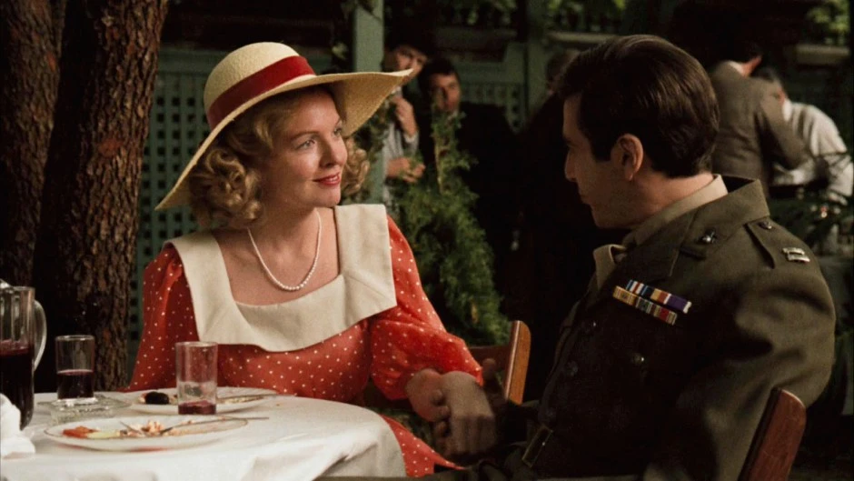 Η Diane Keaton με τον Al Pacino στο The Godfather.