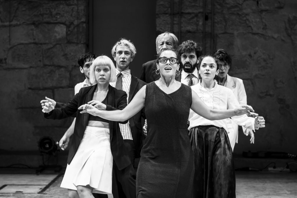 Οδοιπορικό στη Σατίλα: Το πρώτο θεατρικό σκίτσο της Πειραματικής Σκηνής του Εθνικού στο Θέατρο Δίπυλον