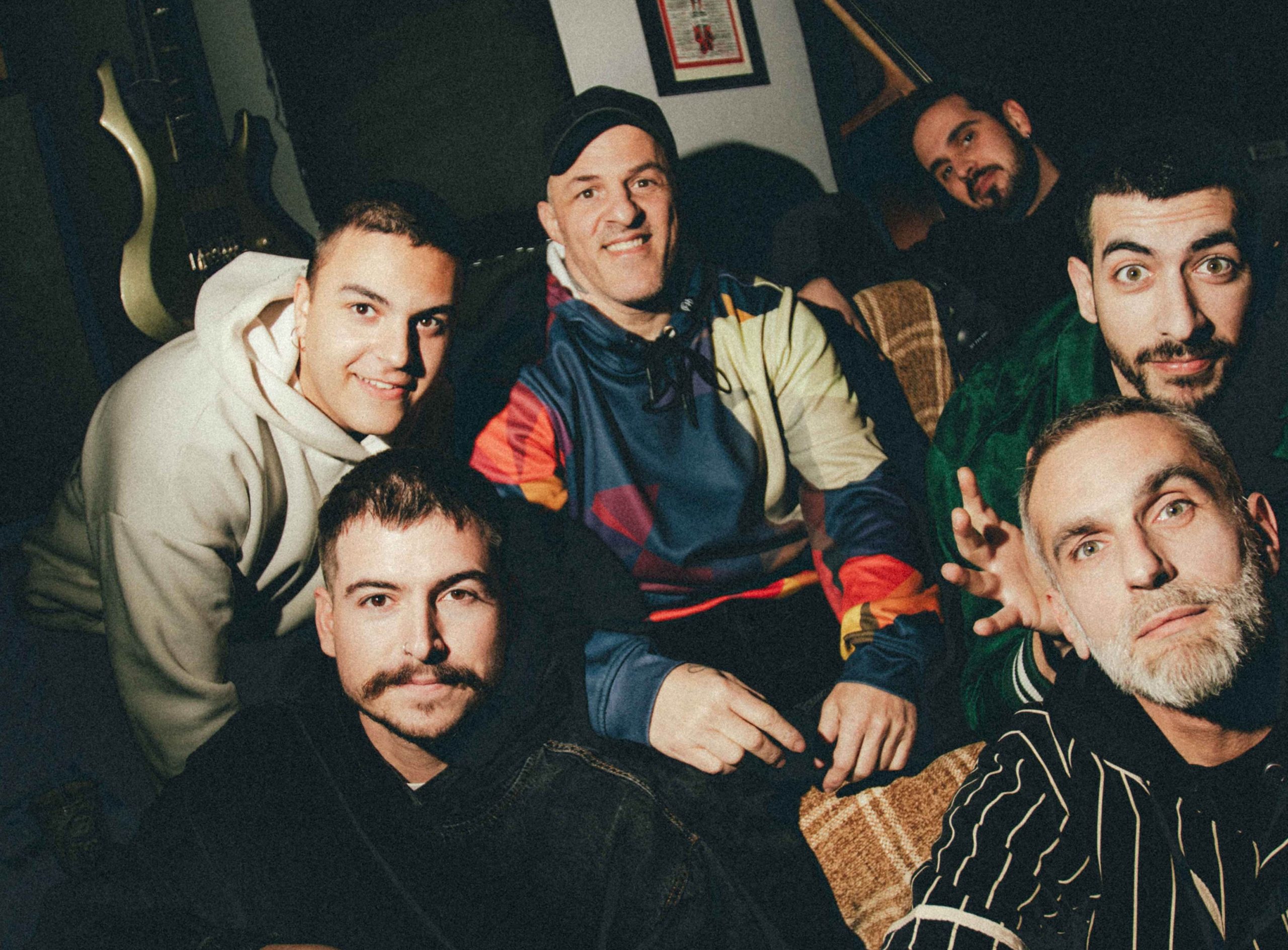 Ο Εισβολέας και μπάντα έρχονται στο Baumstrasse