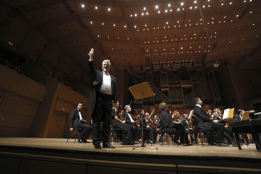 Η Φιλαρμόνια Ορχήστρα Αθηνών στο Μέγαρο με Σοστακόβιτς – Όσα θα κάνουμε σήμερα στην πόλη