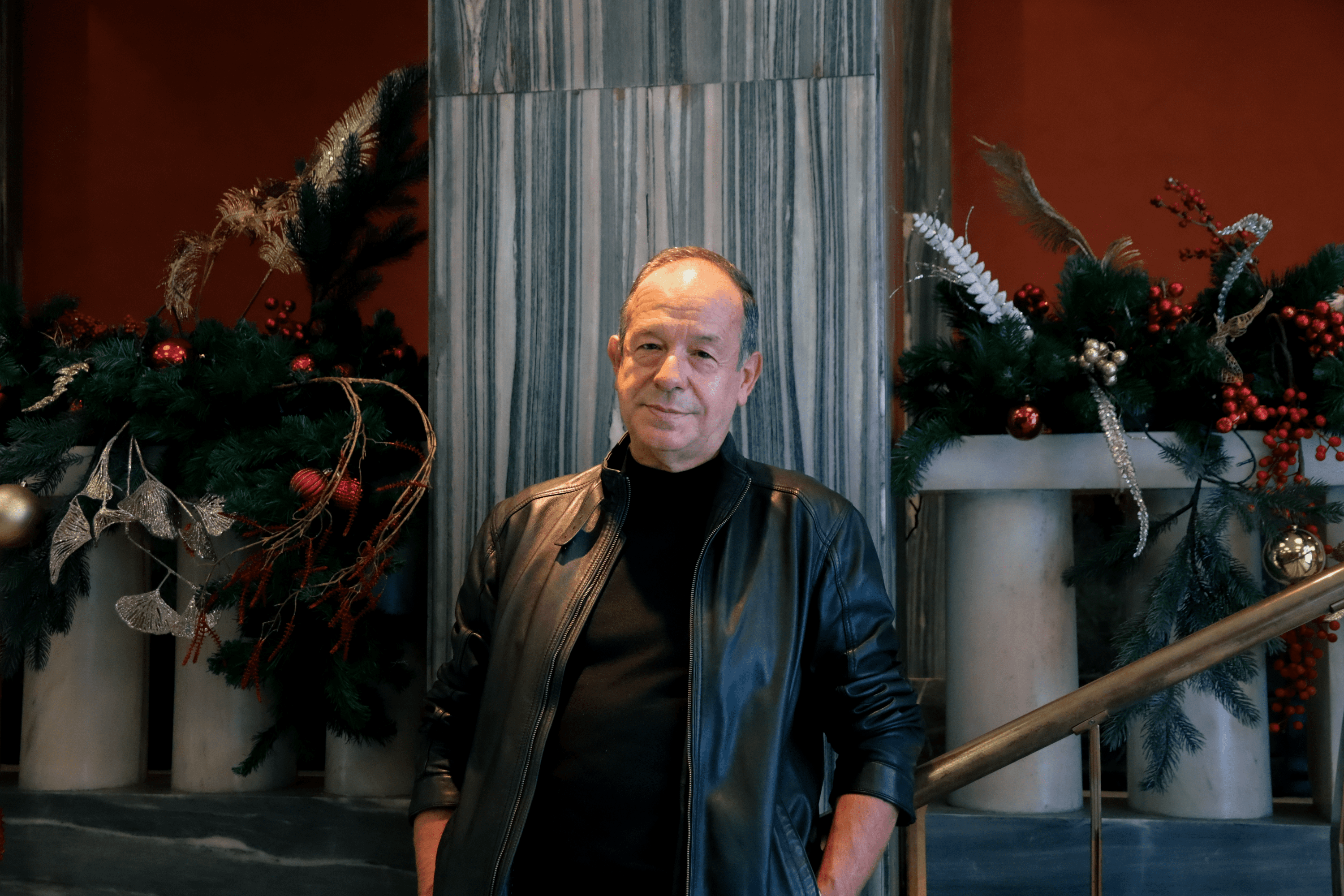 Ο Φωκάς Ευαγγελινός δεν θέλει να βάζει ταμπέλες στο θέατρο