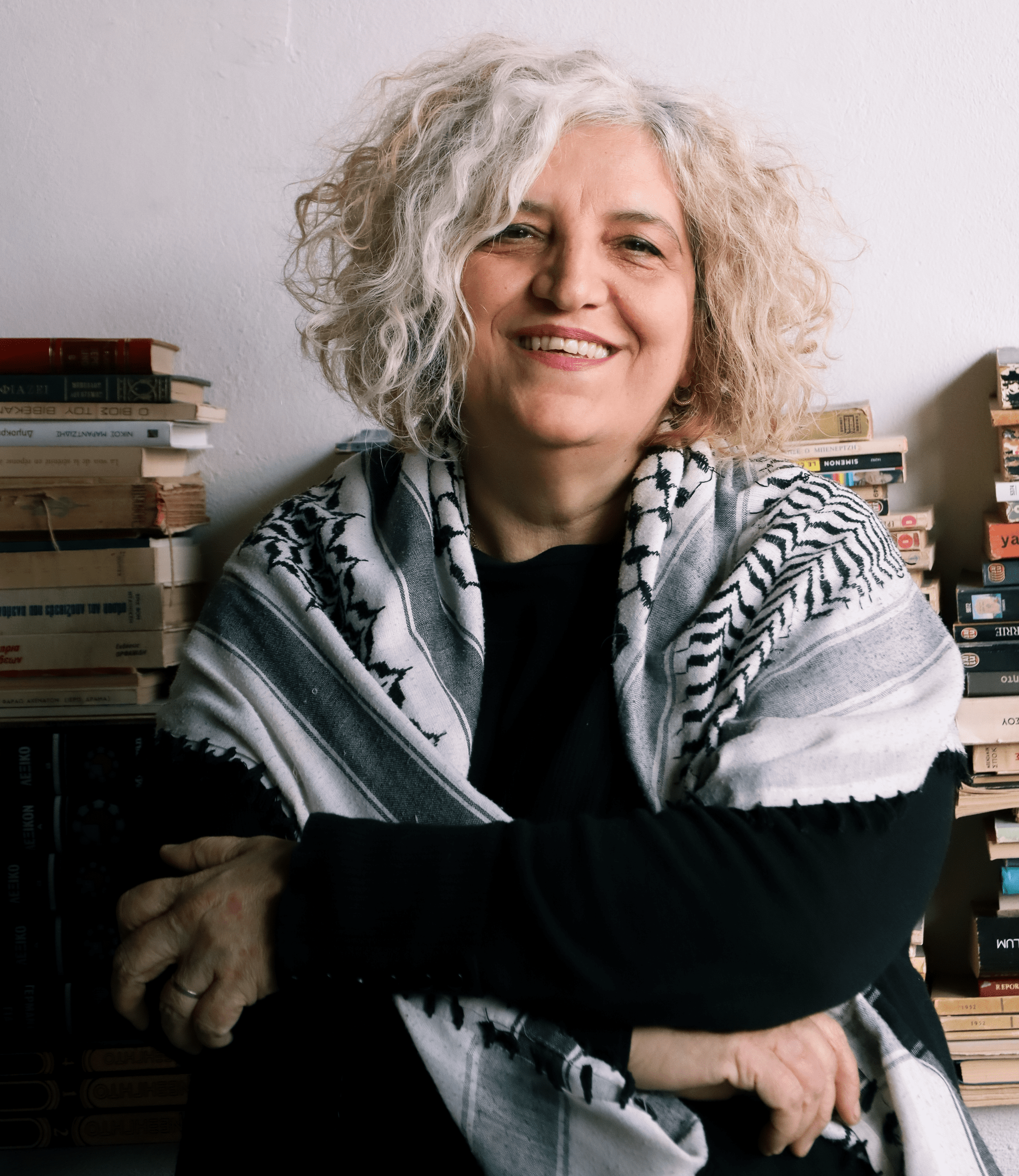 Για το φεστιβάλ "Γλυπία αγάπη μου", που έστησε στον Πάρνωνα το καλοκαίρι, λέει: "Den μας χρειάζεται ακόμα ένα φεστιβάλ. Εμείς απλά θέλουμε να μην σβηστούν από τον χάρτη αυτά τα πανέμορφα μέρη"