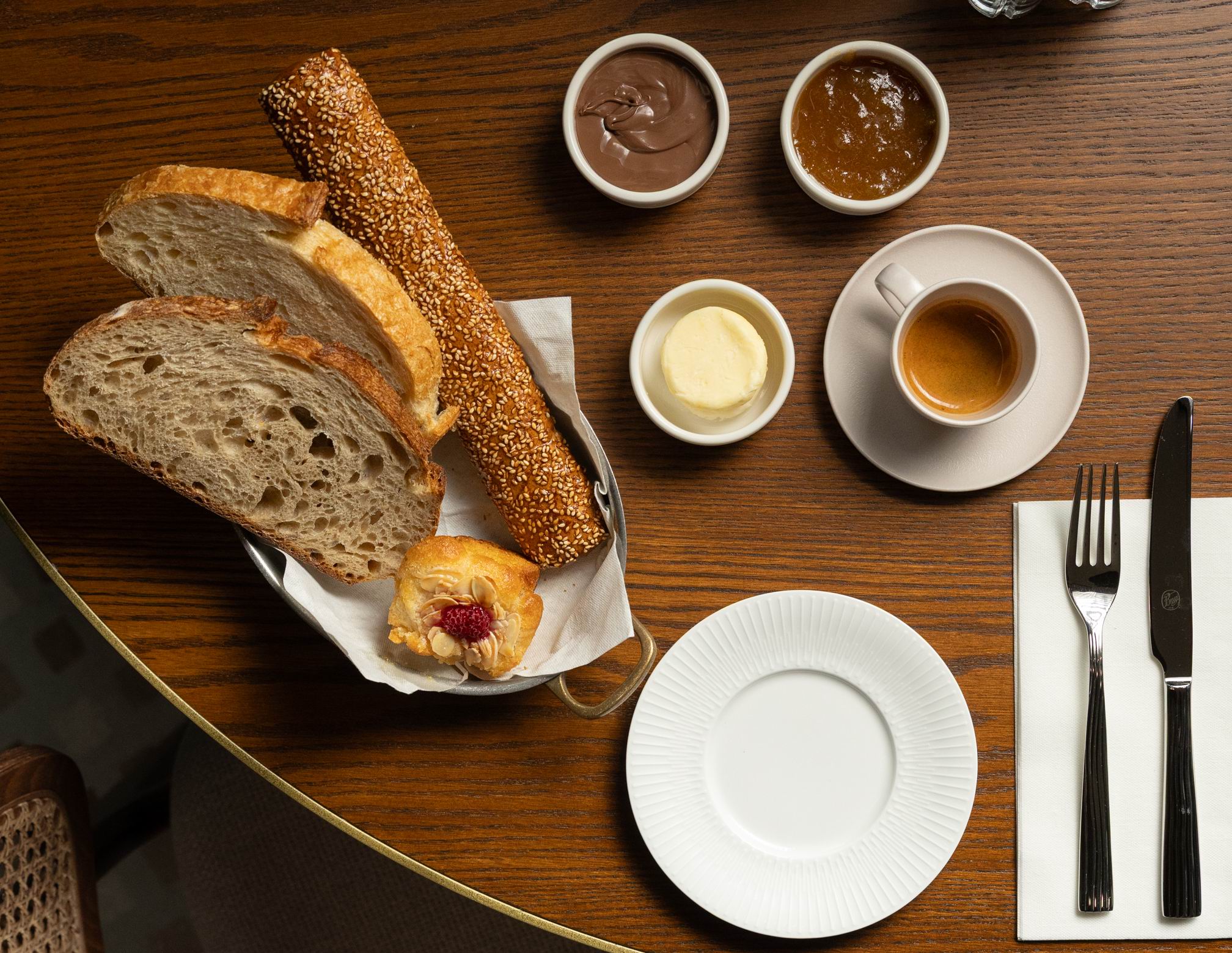 Το Benedict Berlin φτάνει στην Αθήνα