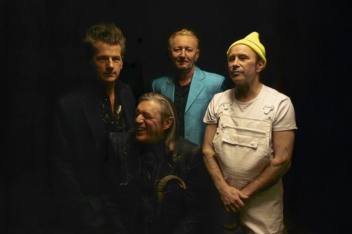 Οι Einsturzende Neubauten στη Μονή Λαζαριστών