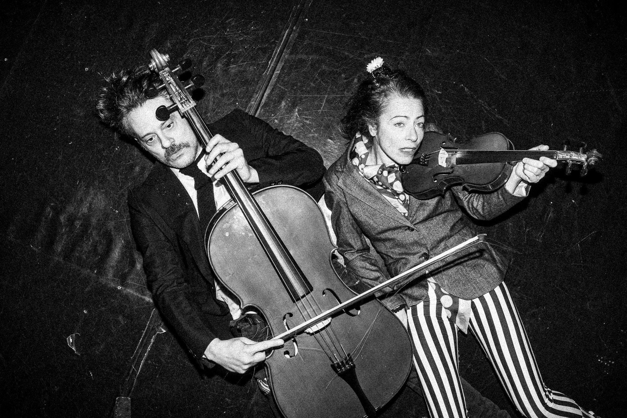 Η δύναμη της συνήθειας vol.2, του Τόμας Μπέρνχαρντ στο Θέατρο Ροές