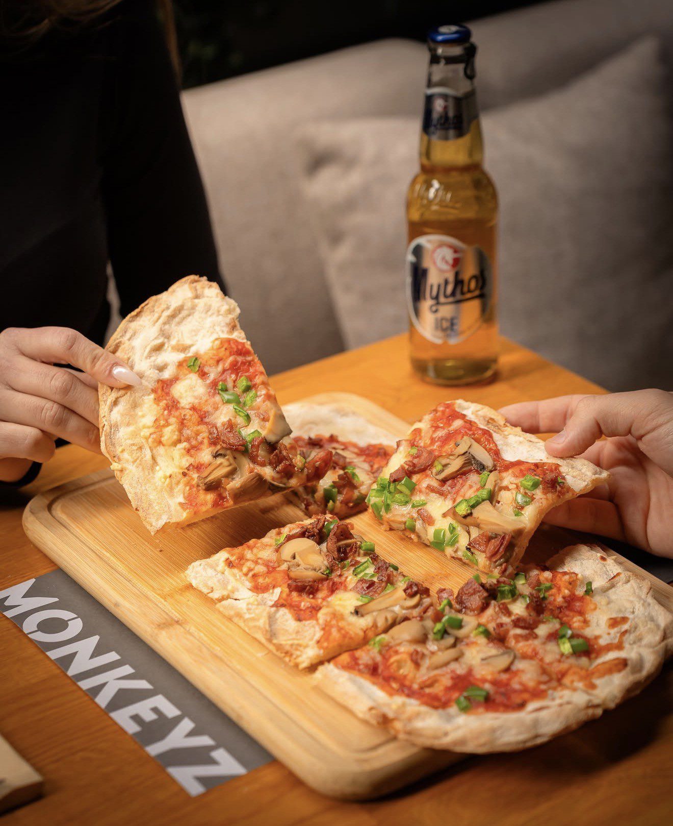 @monkeyz_all_day_bar