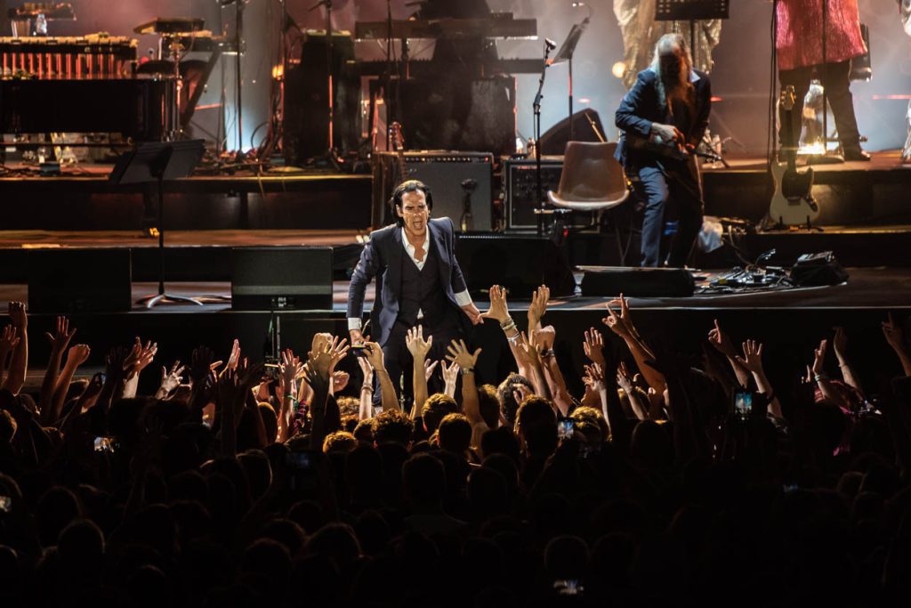 Ο Nick Cave έρχεται στο Release Athens για μια συναυλία ζωής – και ξέρουμε γιατί δεν θα τη χάσεις