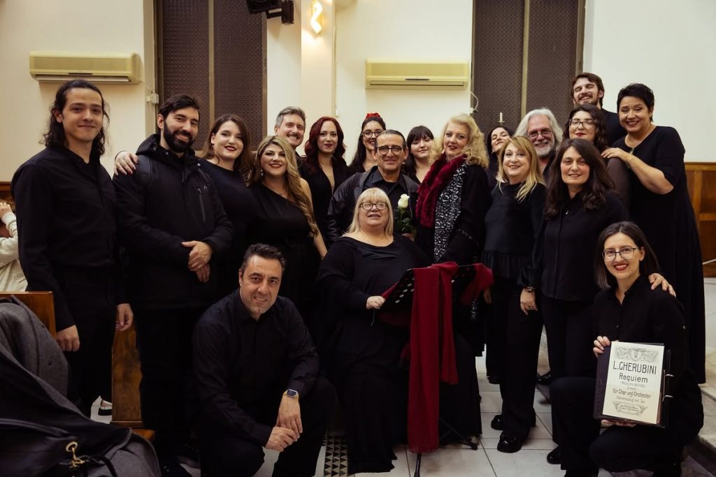 Ευριπίδου Γη: Το Libro Coro ζωντανεύει στη Σαλαμίνα σπουδαία χορικά του αρχαίου δράματος