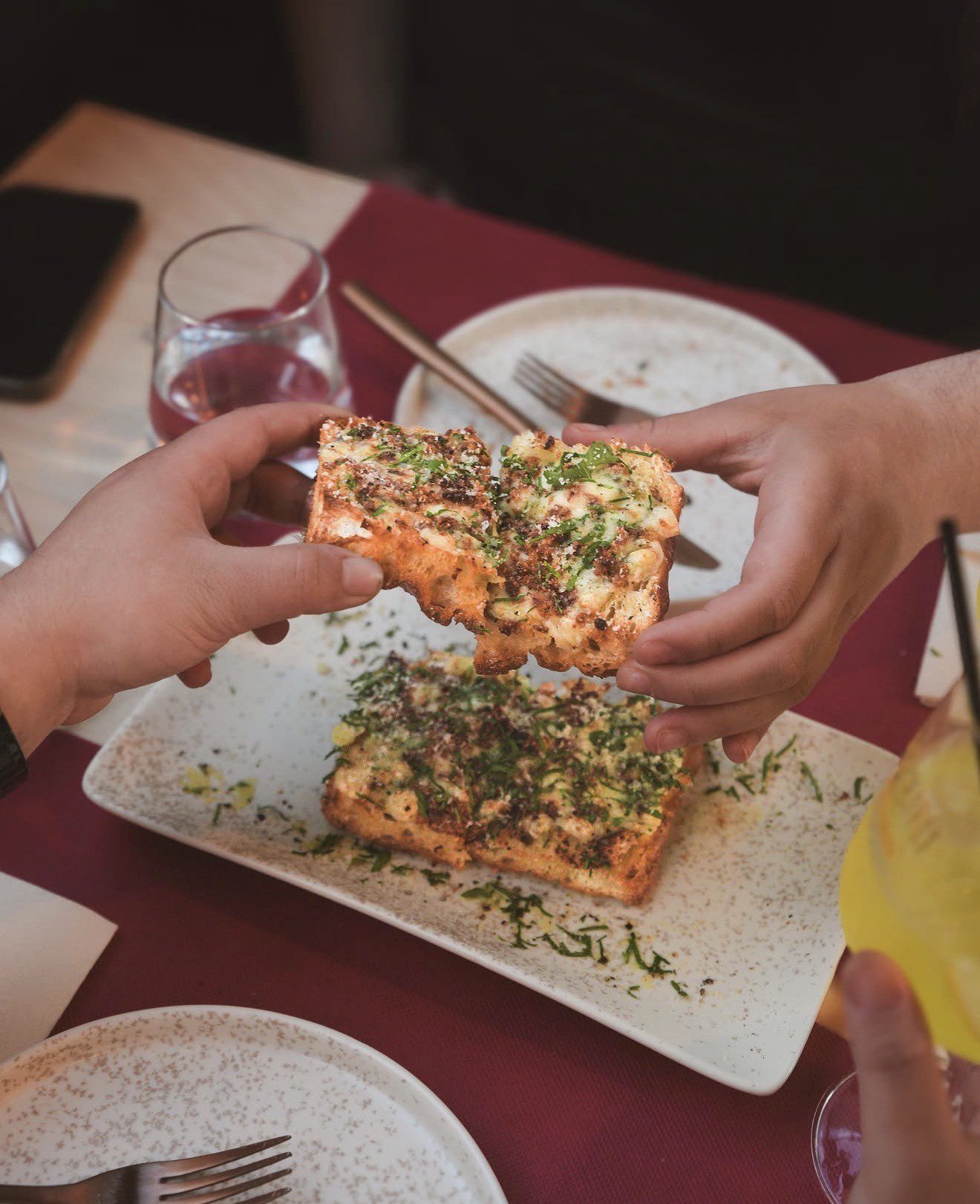 @mezzaluna_trattoria